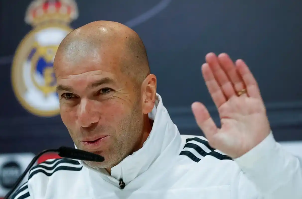 员C罗的职 员C罗的职